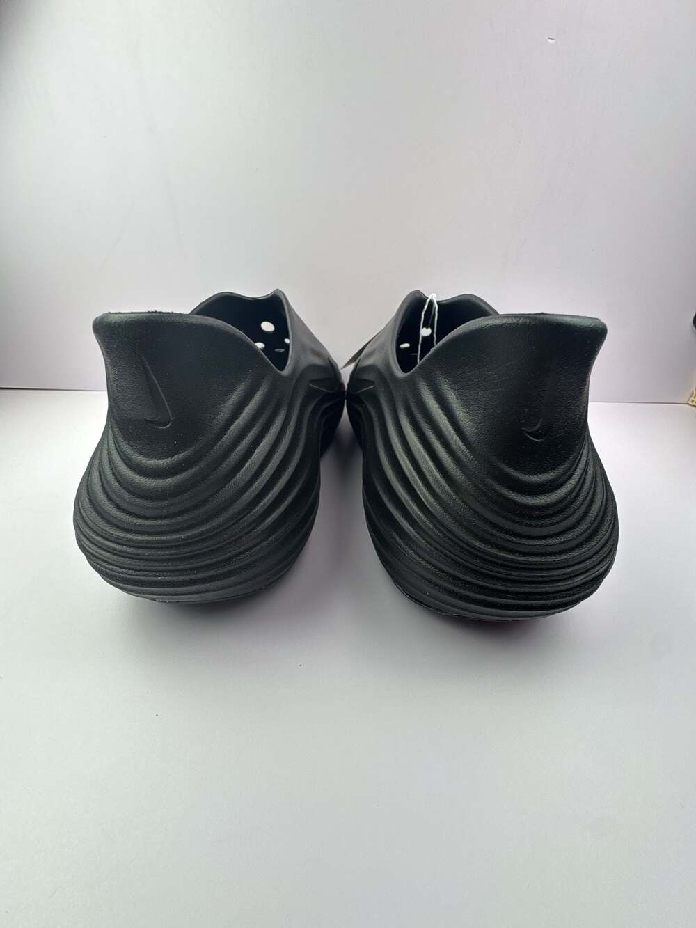 Nike Reactx Rejuven8 Black Size 11 men/12 women - Picture 2 of 7